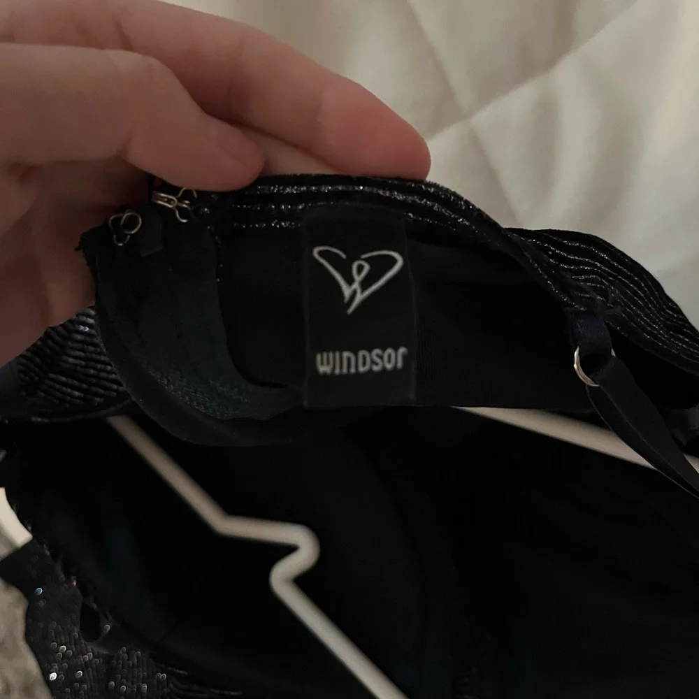 from windsor! wore once, size small. like new condition - Picture 2 of 3